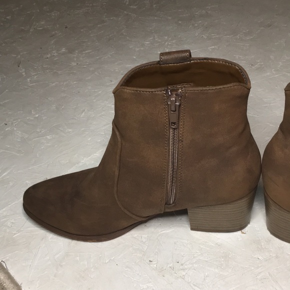 Joe Fresh Ankle Booties - Picture 7 of 16